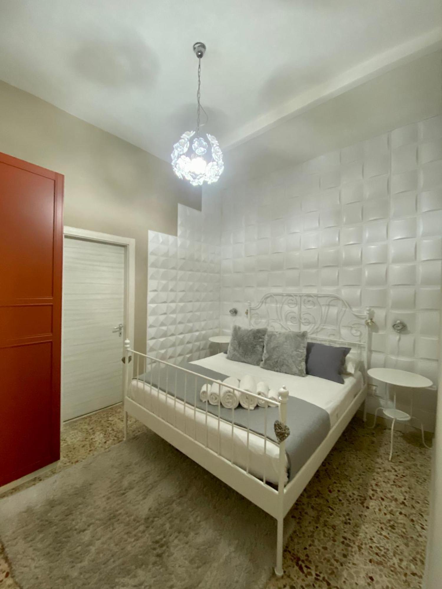 Delizia House Ortigia,Centro Citta, Vicino Al Mare Leilighet Syracuse Eksteriør bilde